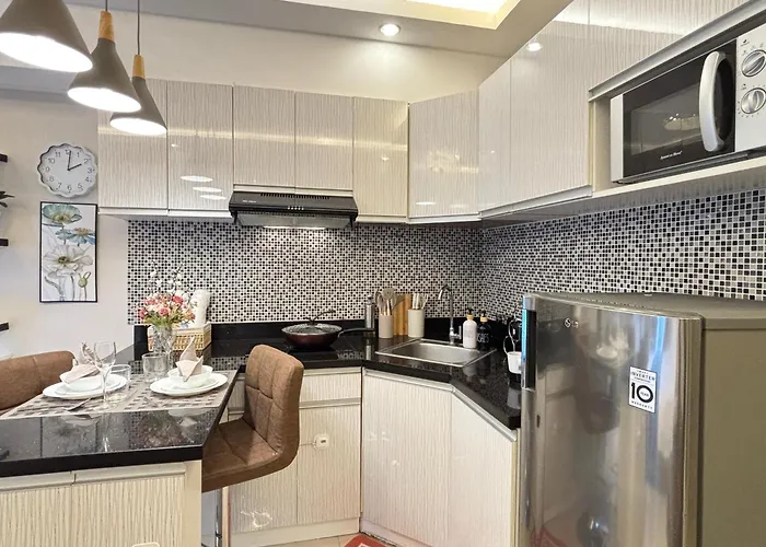 It Park, Studio, 100mbps Wifi, Netflix, Pool Apartment Cebu
